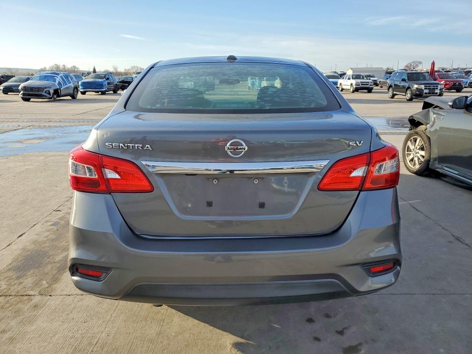 76733555 :رقم المزاد ، 3N1AB7AP9JL624874 vin ، 2018 Niss Sentra Sv مزاد بيع