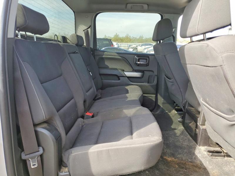 Продаж на аукціоні авто 2018 Chevrolet Silverado, vin: 3GCUKREC6JG637040, номер лоту: 79042065