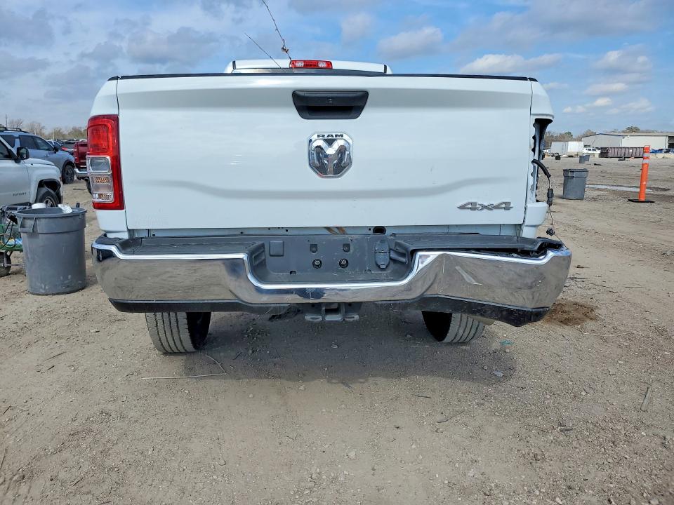 75648475 :رقم المزاد ، 3C6UR5HJ1RG154959 vin ، 2024 Ram 2500 Trade مزاد بيع