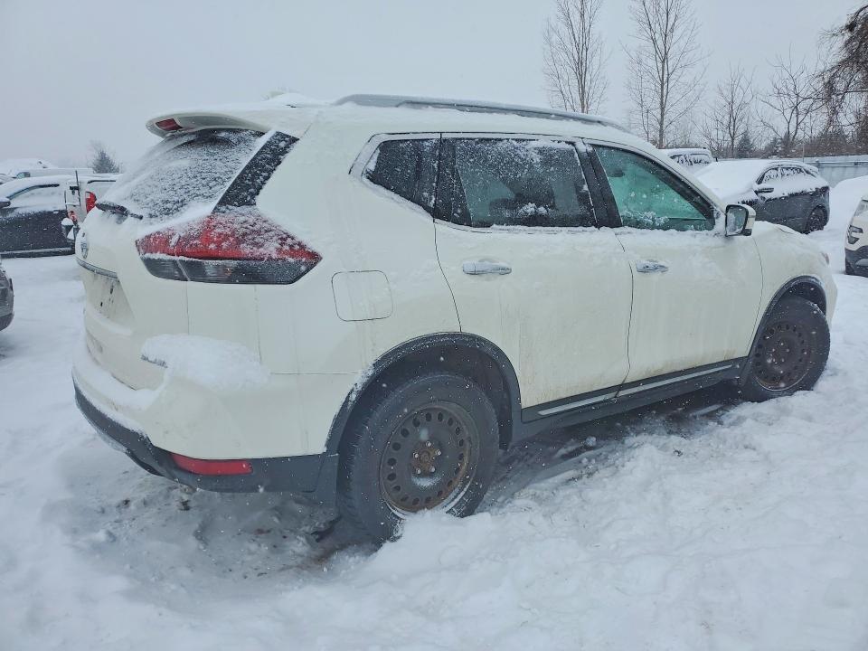 Продажа на аукционе авто 2018 Nissan Rogue, vin: 5N1AT2MV4JC724427, номер лота: 75058475