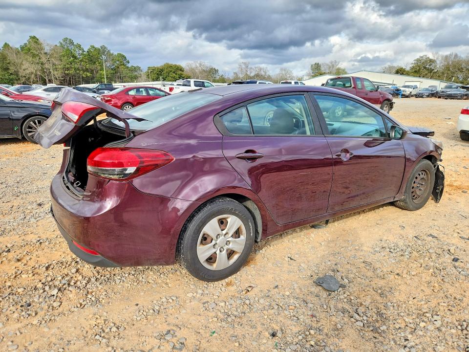 78820395 :رقم المزاد ، 3KPFK4A79HE030558 vin ، 2017 Kia Forte مزاد بيع