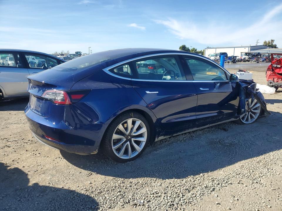 Продажа на аукционе авто 2018 Tesla Model 3, vin: 5YJ3E1EA9JF042806, номер лота: 78484925