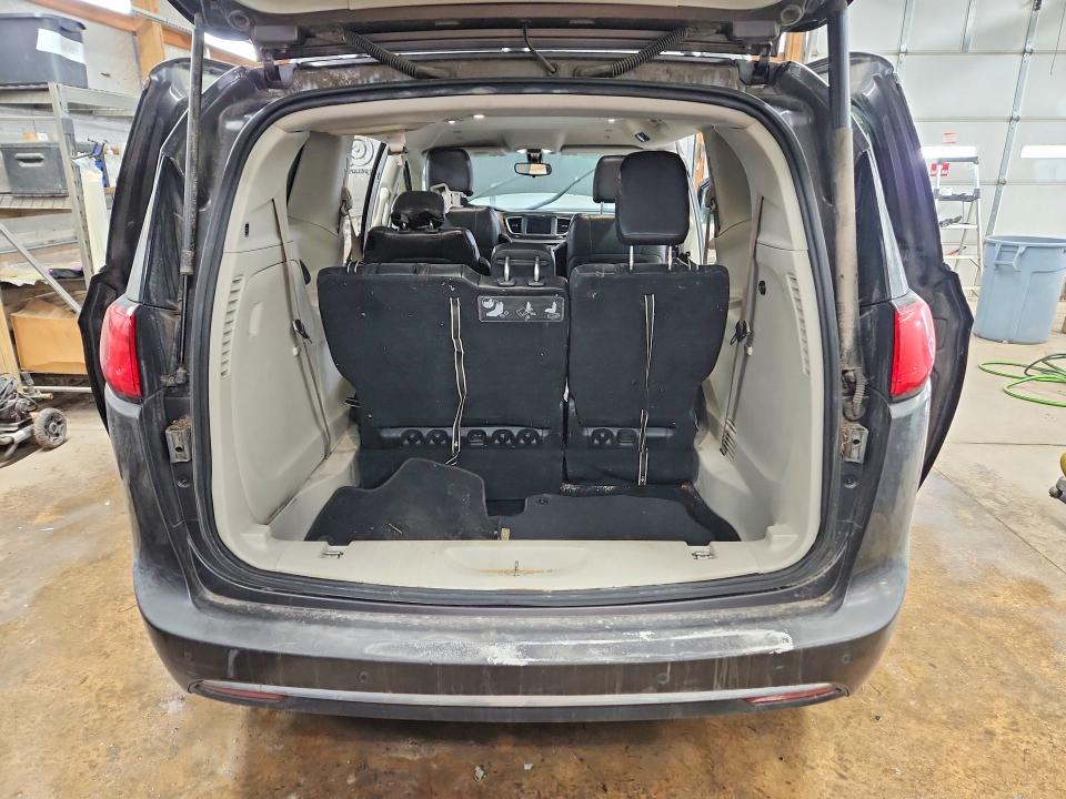 2018 Chrysler Pacifica მანქანა იყიდება აუქციონზე, vin: 2C4RC1BG8JR217754, აუქციონის ნომერი: 74818505