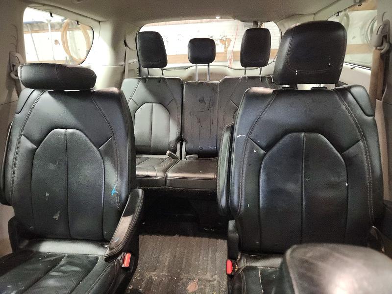 77891475 :رقم المزاد ، 2C4RC1EG2JR186335 vin ، 2018 Chrysler Pacifica مزاد بيع