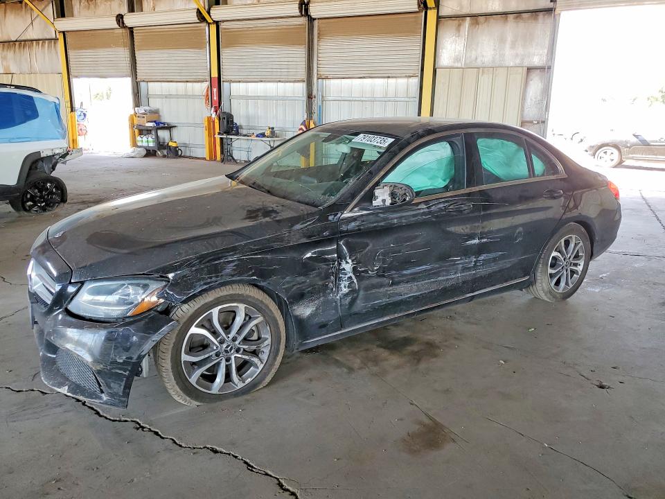 79103735 :رقم المزاد ، 55SWF4JB3HU229882 vin ، 2017 Mercedes-benz C مزاد بيع