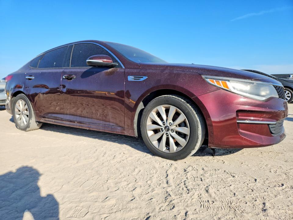 Продаж на аукціоні авто 2017 Kia Optima, vin: 5XXGT4L34HG121739, номер лоту: 77349925