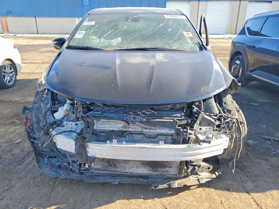 77004215 :رقم المزاد ، 2C4RC1BG4TR215499 vin ، 2026 Chrysler Pacifica مزاد بيع
