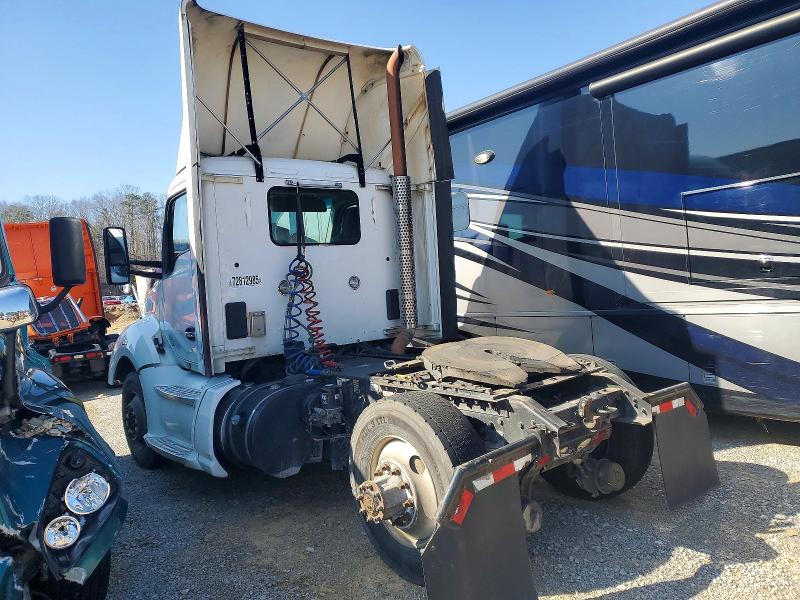 72812985 :رقم المزاد ، 1XKYA48X8FJ403496 vin ، 2015 Kenworth T680 مزاد بيع