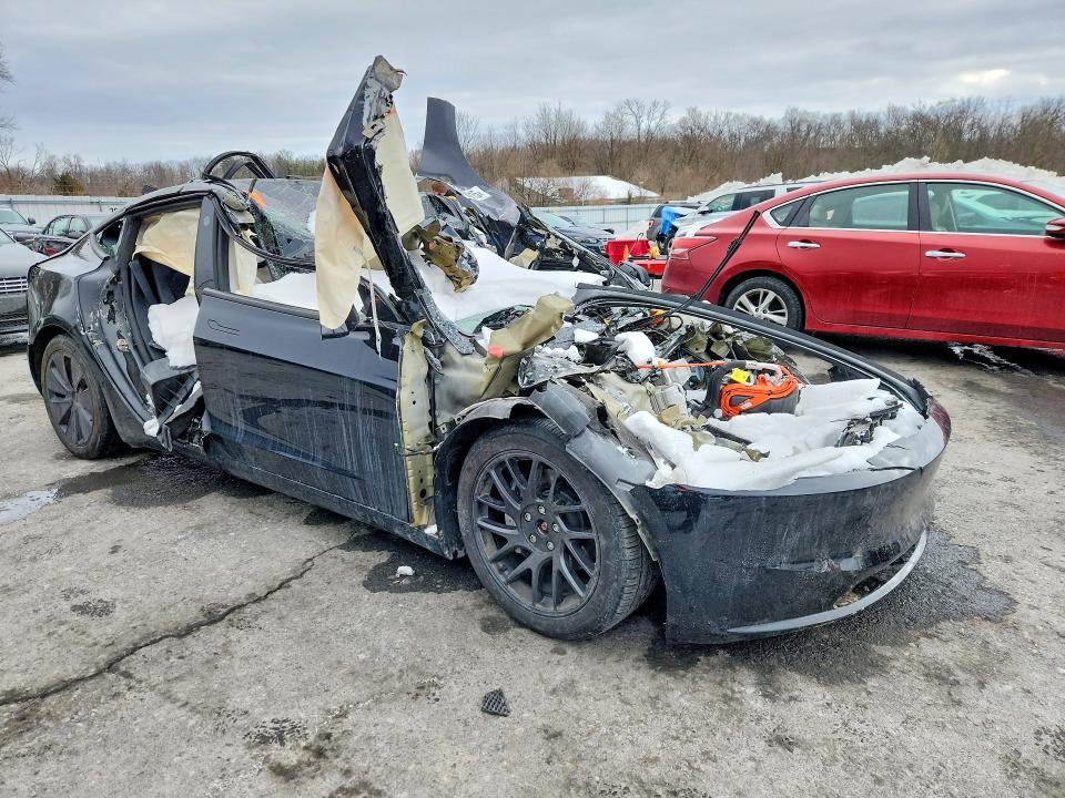 Продажа на аукционе авто 2024 Tesla Model 3, vin: 5YJ3E1EB7RF731988, номер лота: 75165915
