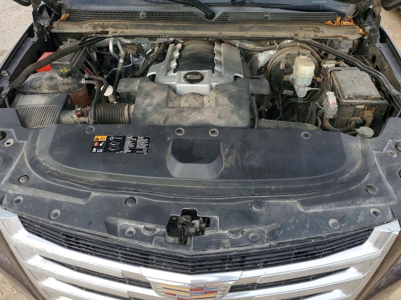 75602185 :رقم المزاد ، 1GYS4RKJ2FR500134 vin ، 2015 Cadillac Escalade مزاد بيع