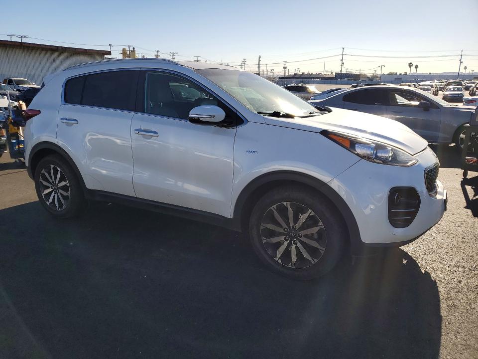 Продажа на аукционе авто 2018 Kia Sportage, vin: KNDPNCAC1J7428663, номер лота: 74511035