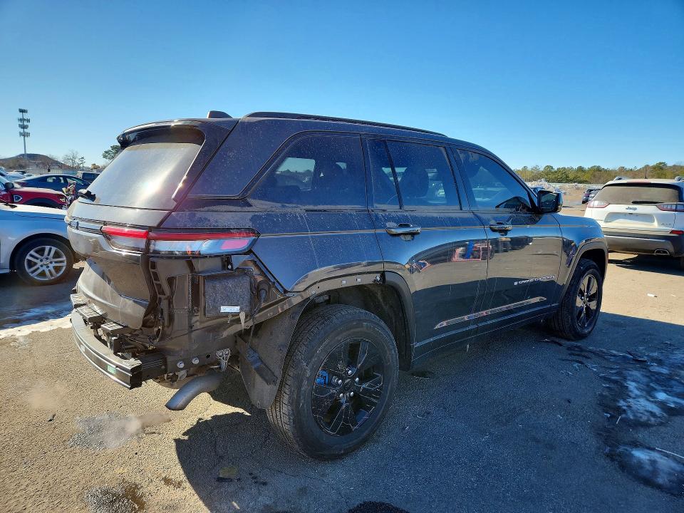 Продажа на аукционе авто 2024 Jeep Grand Cherokee, vin: 1C4RJYB64RC131111, номер лота: 76212815