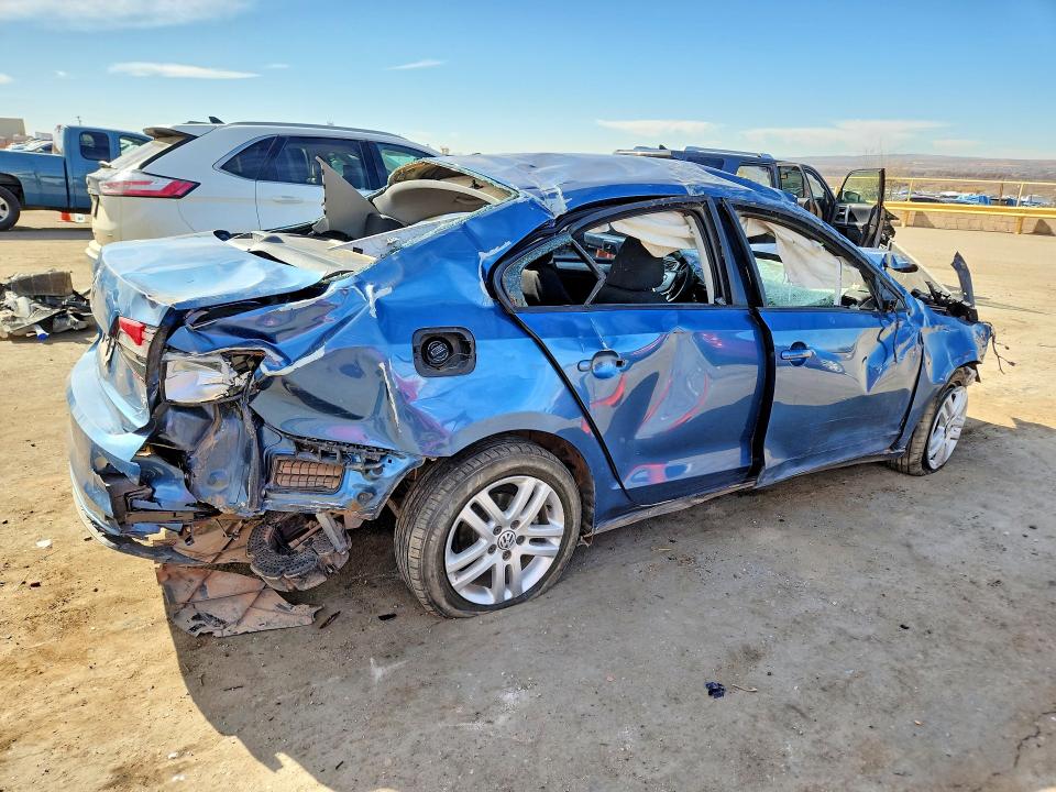 Auction sale of the 2018 Volkswagen Jetta, vin: 3VW2B7AJ0JM232211, lot number: 75310155