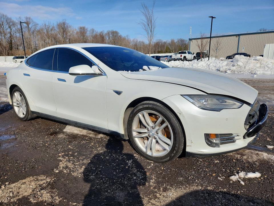 Aukcja sprzedaży 2014 Tesla Model S, vin: 5YJSA1H1XEFP38471, numer aukcji: 75853755