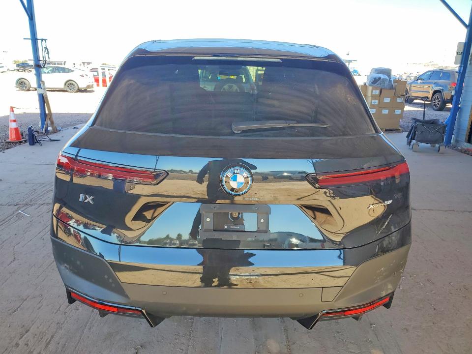 46689006 :رقم المزاد ، WB523CF06SCU57420 vin ، 2025 Bmw Ix مزاد بيع