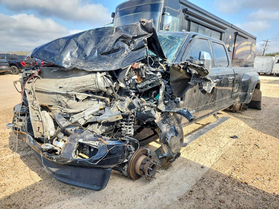 76571155 :رقم المزاد ، 1FT8W3DT3NEF56482 vin ، 2022 Ford F350 مزاد بيع