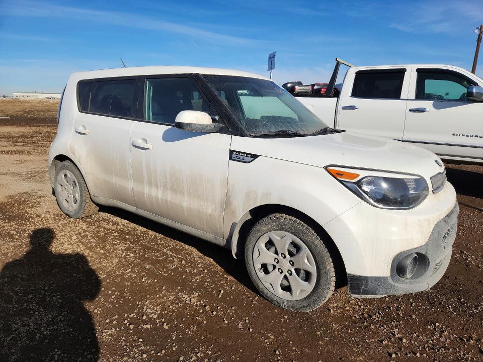 2017 Kia Soul მანქანა იყიდება აუქციონზე, vin: KNDJN2A23H7491622, აუქციონის ნომერი: 76758865