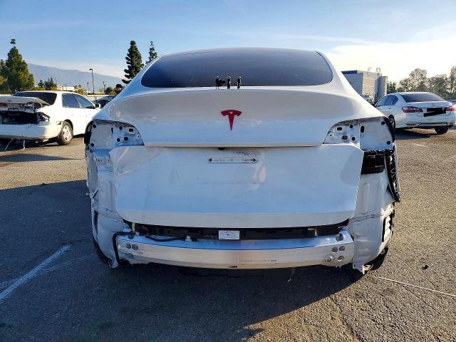 2024 Tesla Model Y მანქანა იყიდება აუქციონზე, vin: 7SAYGDED0RF122067, აუქციონის ნომერი: 78447345