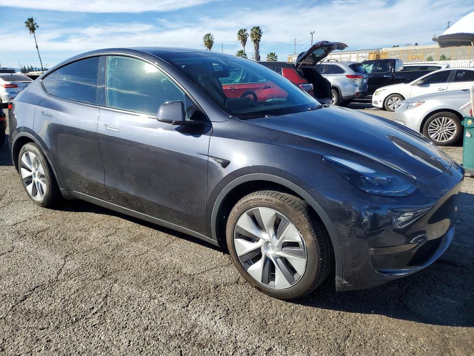 2024 Tesla Model Y მანქანა იყიდება აუქციონზე, vin: 7SAYGDEE3RA225022, აუქციონის ნომერი: 79482055