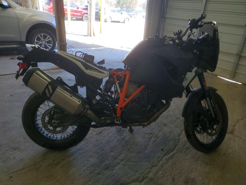 Продажа на аукционе авто 2018 Ktm 1090, vin: VBKV49403JM982558, номер лота: 78268365