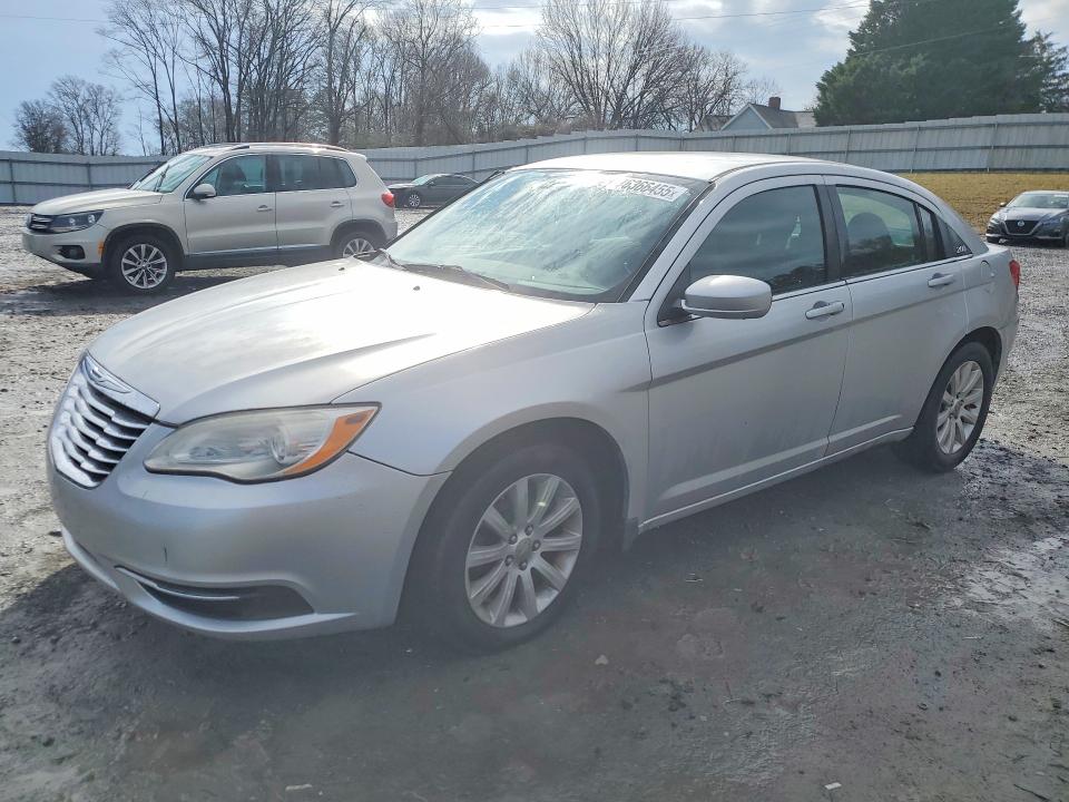 Продажа на аукционе авто 2011 Chrysler 200, vin: 1C3BC1FB7BN589556, номер лота: 76366455