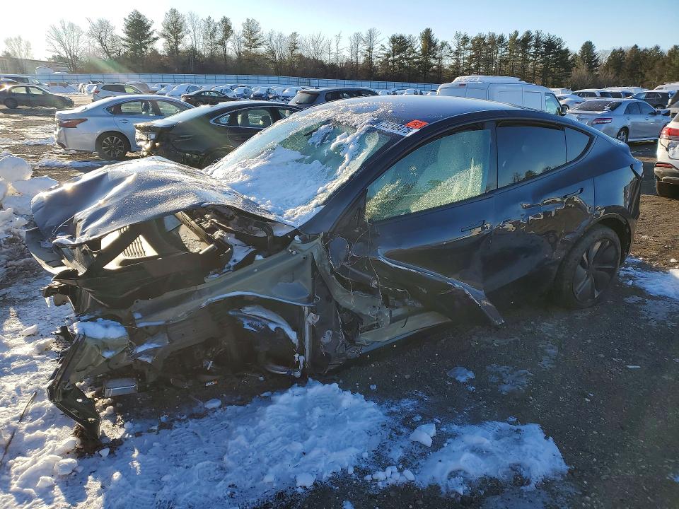 2026 Tesla Model Y მანქანა იყიდება აუქციონზე, vin: 7SAYGDEE8TA460474, აუქციონის ნომერი: 73248475