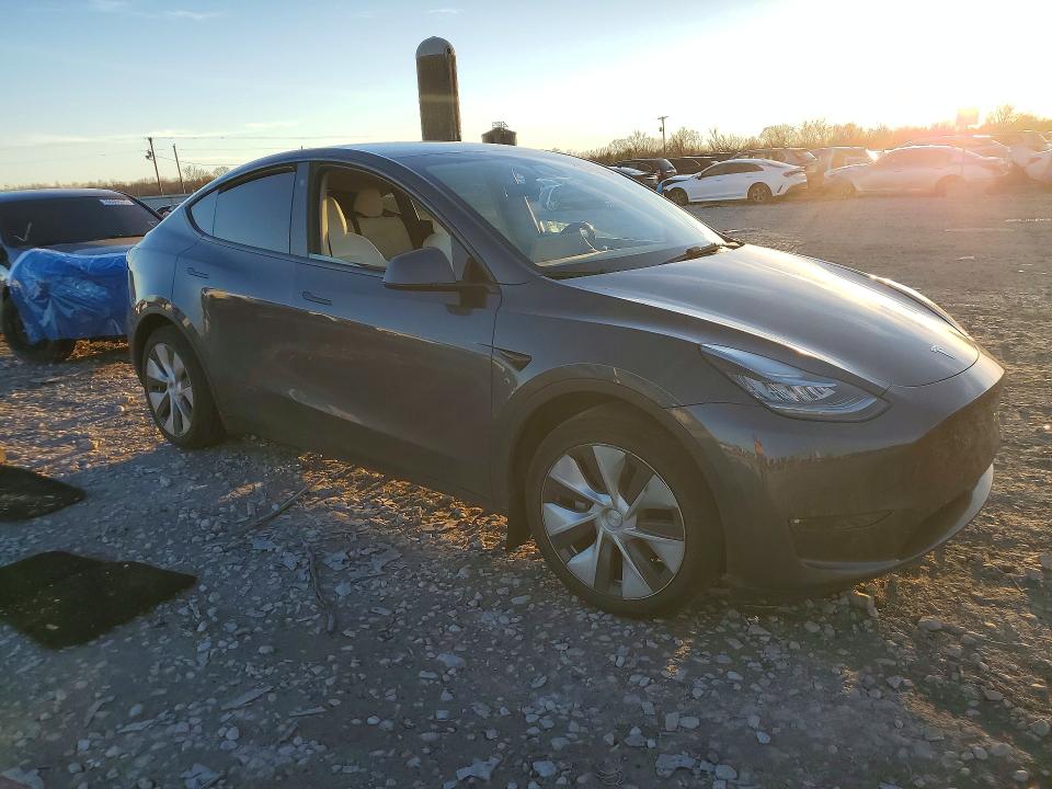 Продажа на аукционе авто 2022 Tesla Model Y, vin: 7SAYGAEE8NF469390, номер лота: 77385665