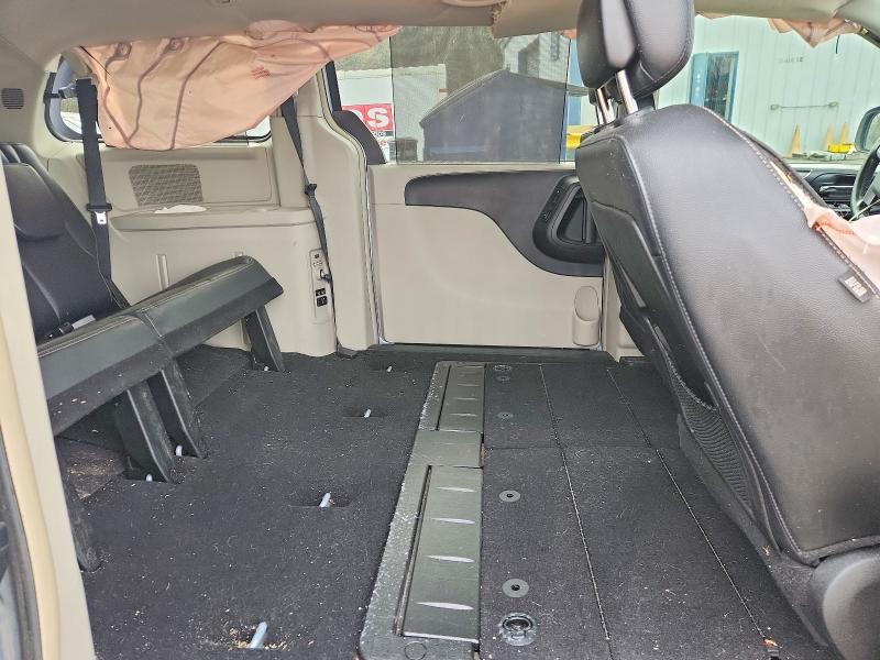 77703295 :رقم المزاد ، 2C4RC1CG2DR722482 vin ، 2013 Chrysler Town & Country مزاد بيع