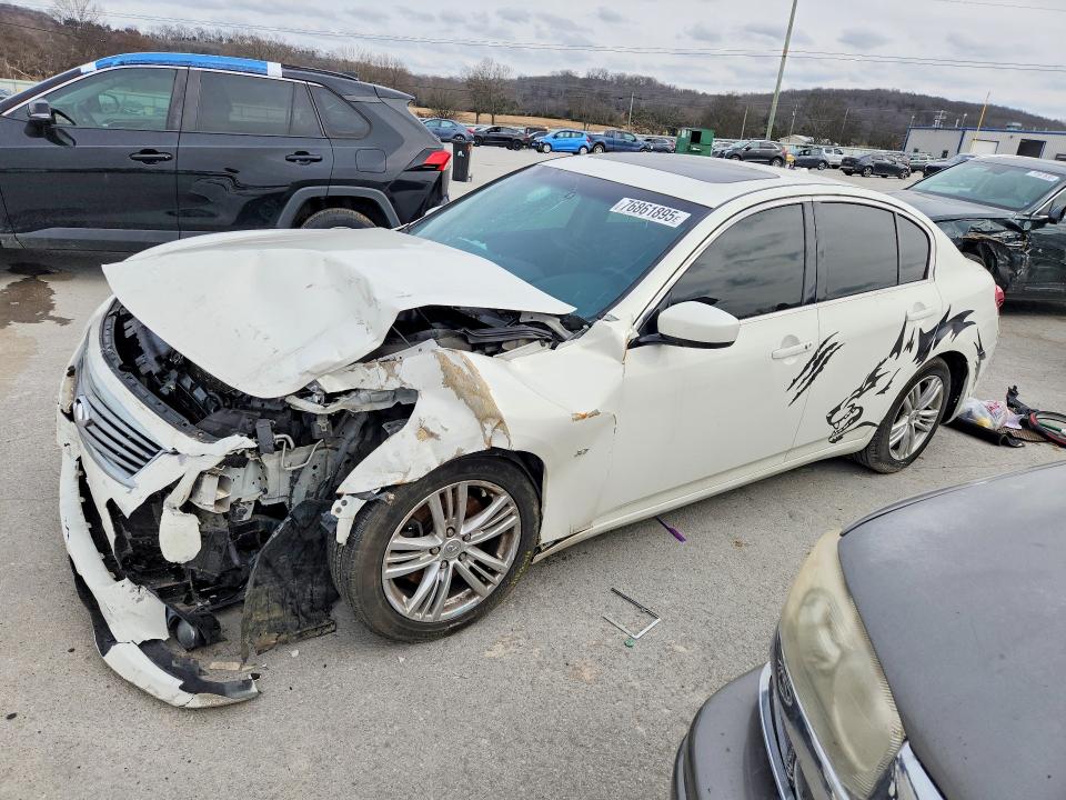76861895 :رقم المزاد ، JN1CV6AR3FM650749 vin ، 2015 Infiniti Q40 مزاد بيع