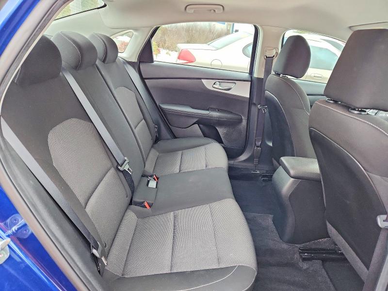 2023 Kia Forte მანქანა იყიდება აუქციონზე, vin: 3KPF24AD5PE572115, აუქციონის ნომერი: 75820815