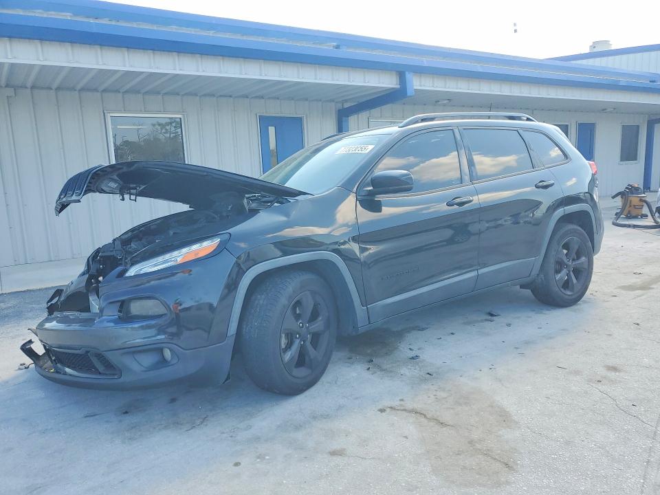 77323055 :رقم المزاد ، 1C4PJLDB3JD563126 vin ، 2018 Jeep Cherokee مزاد بيع