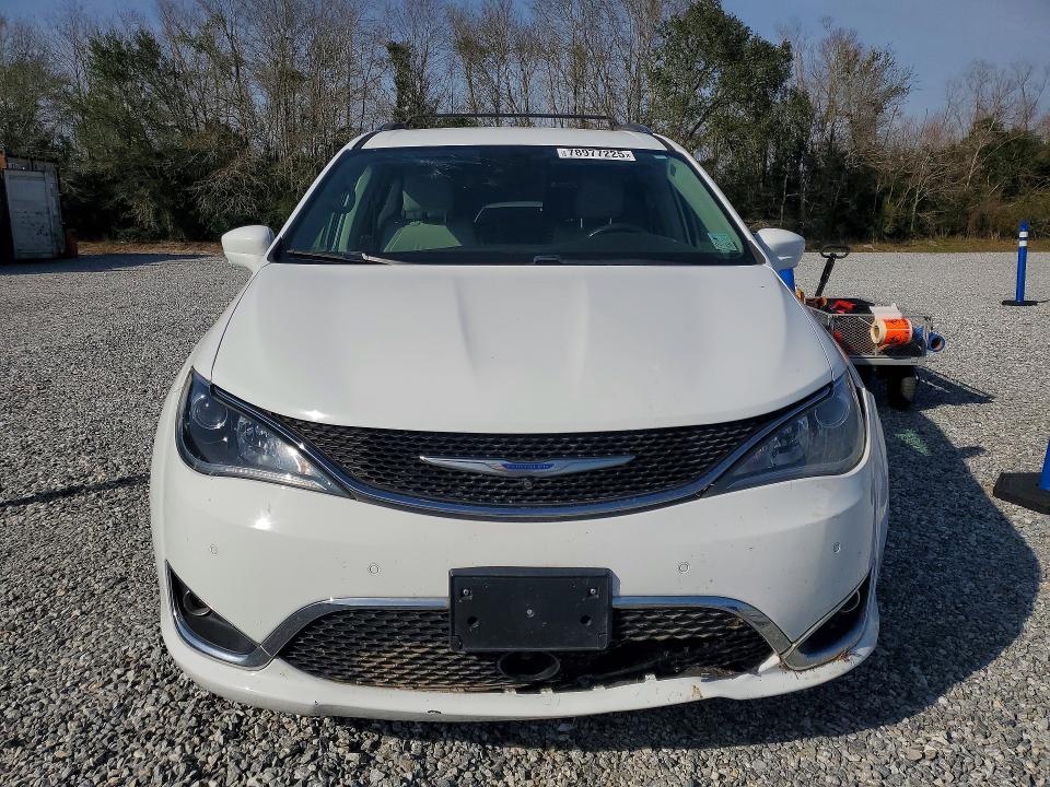 78977225 :رقم المزاد ، 2C4RC1BG9JR269894 vin ، 2018 Chrysler Pacifica مزاد بيع