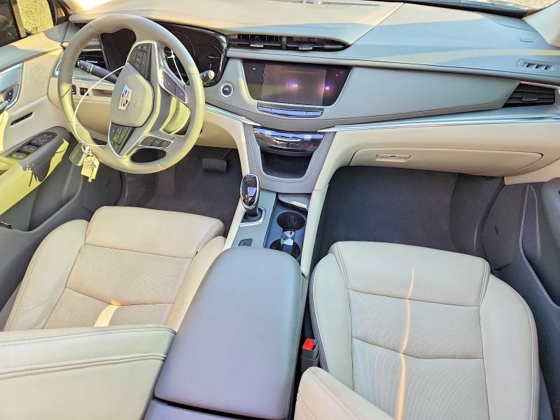 76825105 :رقم المزاد ، 1GYKNBRSXHZ107052 vin ، 2017 Cadillac Xt5 مزاد بيع