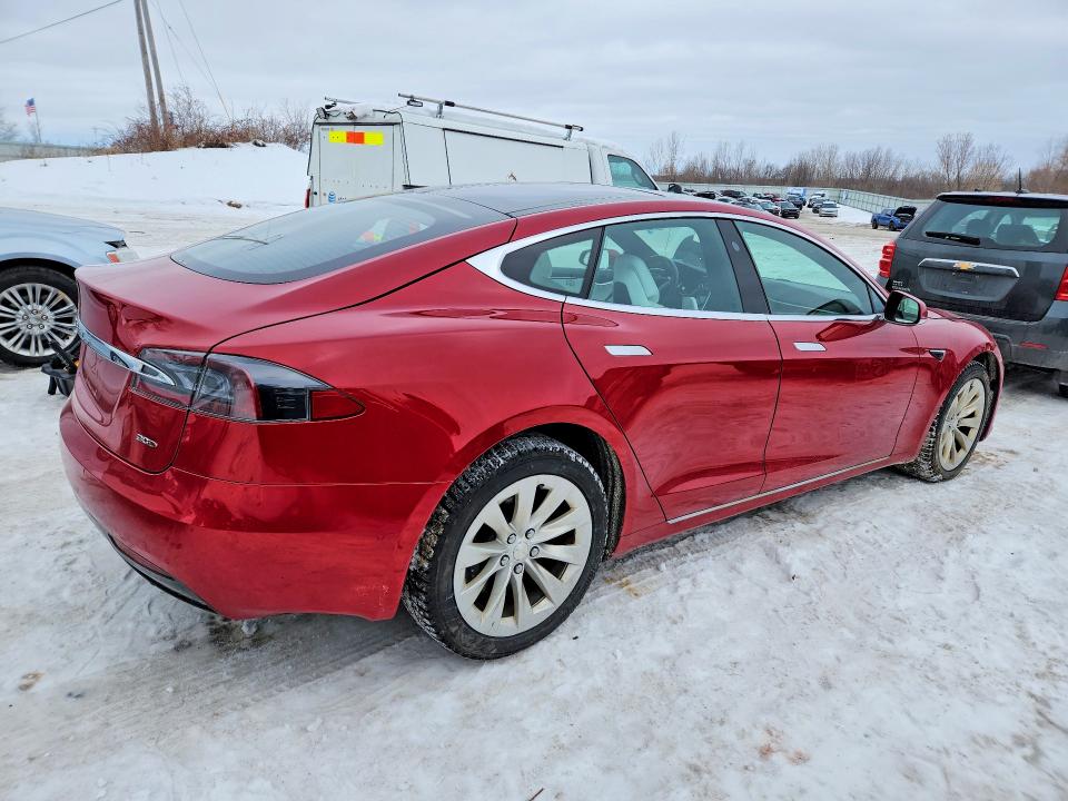 77076285 :رقم المزاد ، 5YJSA1E28HF180167 vin ، 2017 Tesla Model S مزاد بيع