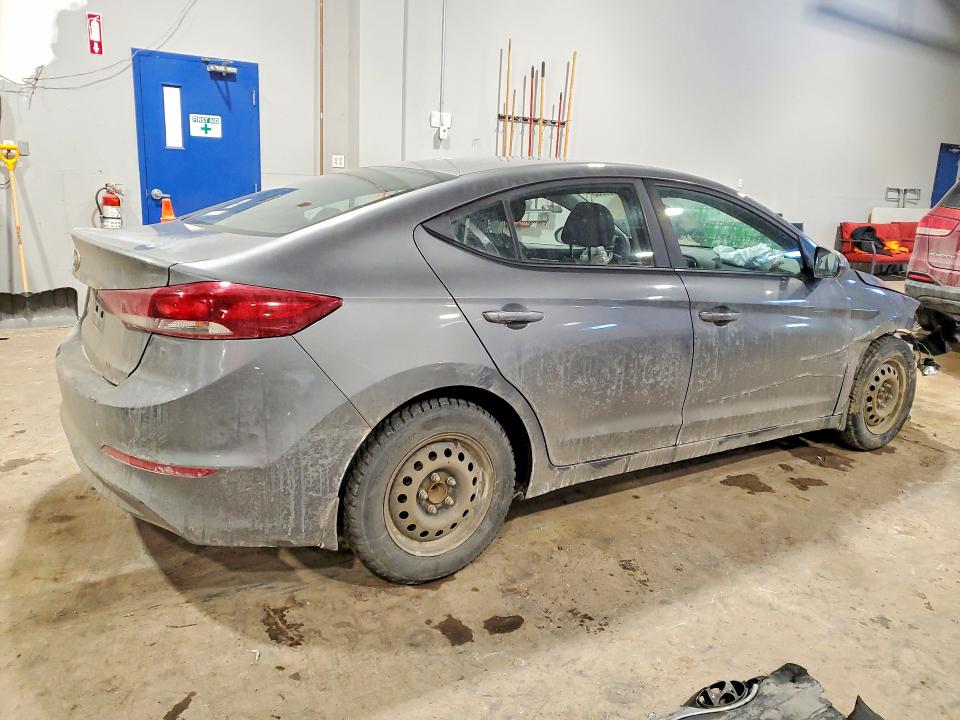 Продажа на аукционе авто 2018 Hyundai Elantra Se, vin: 5NPD74LF8JH271137, номер лота: 76623555