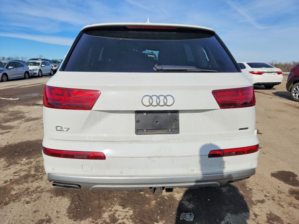 2017 Audi Q7 მანქანა იყიდება აუქციონზე, vin: WA1LHAF78HD037764, აუქციონის ნომერი: 78081605