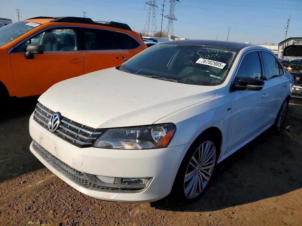 76702985 :رقم المزاد ، 1VWBT7A3XFC002957 vin ، 2015 Volkswagen Passat مزاد بيع