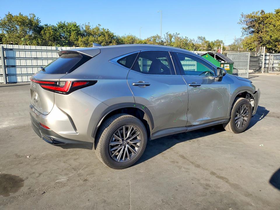 Продажа на аукционе авто 2024 Lexus Nx, vin: 2T2GKCEZ2RC017575, номер лота: 78668245