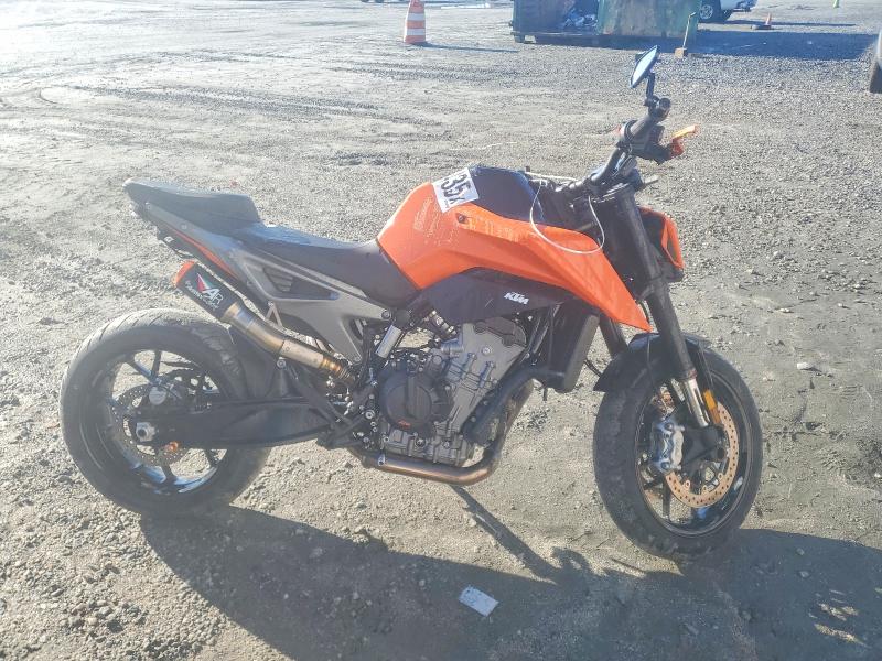 76520435 :رقم المزاد ، LCETU7408PH700364 vin ، 2023 Ktm 790 مزاد بيع