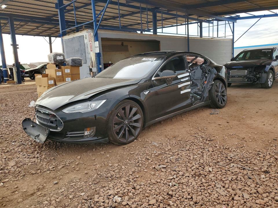 Продаж на аукціоні авто 2015 Tesla Model S, vin: 5YJSA4H19FF083920, номер лоту: 77342715