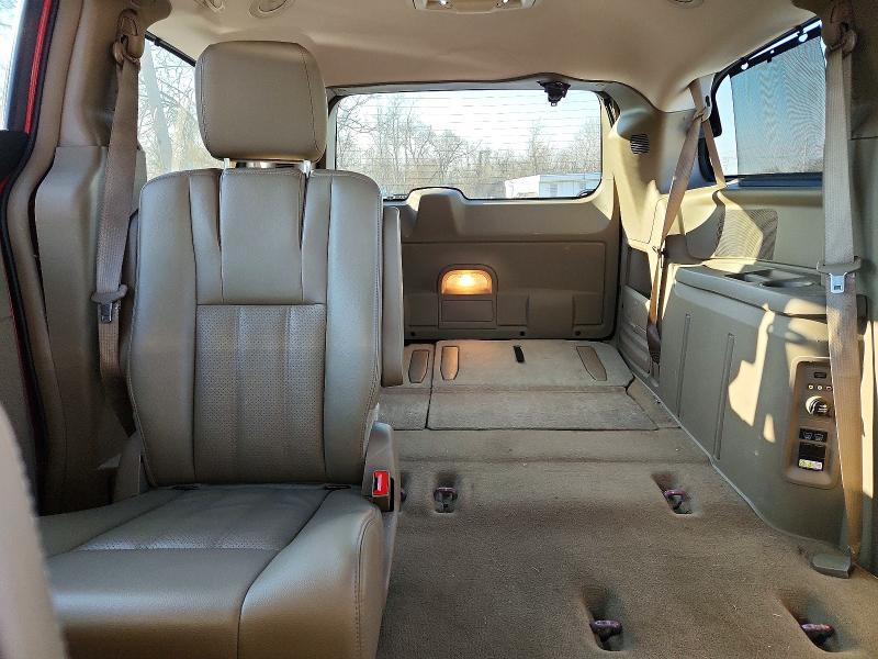 2015 Chrysler Town & Country მანქანა იყიდება აუქციონზე, vin: 2C4RC1CG8FR547478, აუქციონის ნომერი: 80240705
