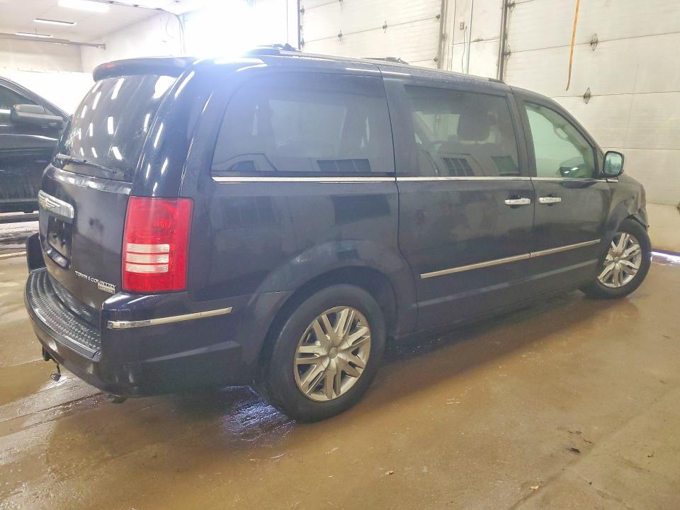 78452035 :رقم المزاد ، 2A4RR7DX0AR381055 vin ، 2010 Chrysler Town & Country مزاد بيع