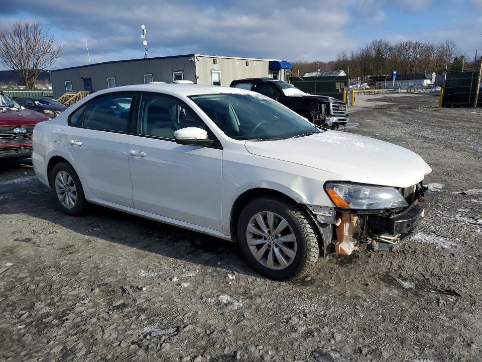 77912755 :رقم المزاد ، 1VWAP7A34DC073293 vin ، 2013 Volkswagen Passat مزاد بيع
