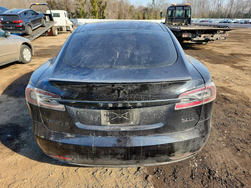 76807465 :رقم المزاد ، 5YJSA1E42GF143681 vin ، 2016 Tesla Model S مزاد بيع