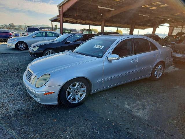 76203925 :رقم المزاد ، WDBUF65J53A130633 vin ، 2003 Mercedes-benz E مزاد بيع