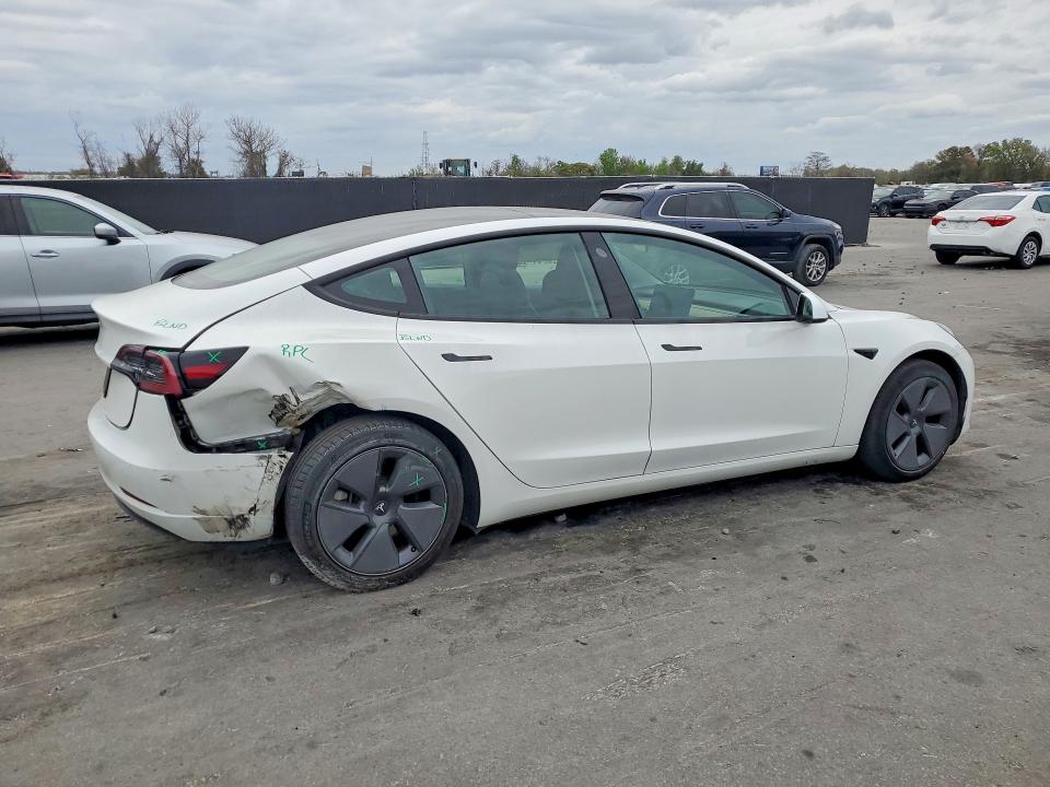 78376305 :رقم المزاد ، 5YJ3E1EAXMF084275 vin ، 2021 Tesla Model 3 مزاد بيع