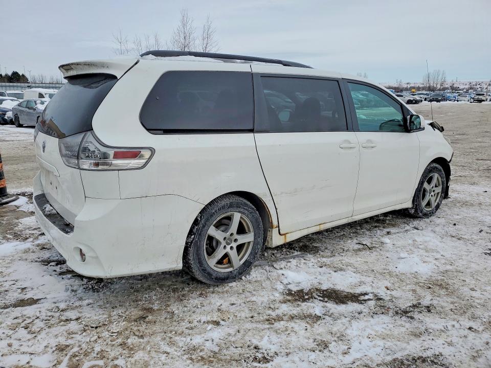 Продажа на аукционе авто 2011 Toyota Sienna, vin: 5TDXK3DC3BS175194, номер лота: 74036845