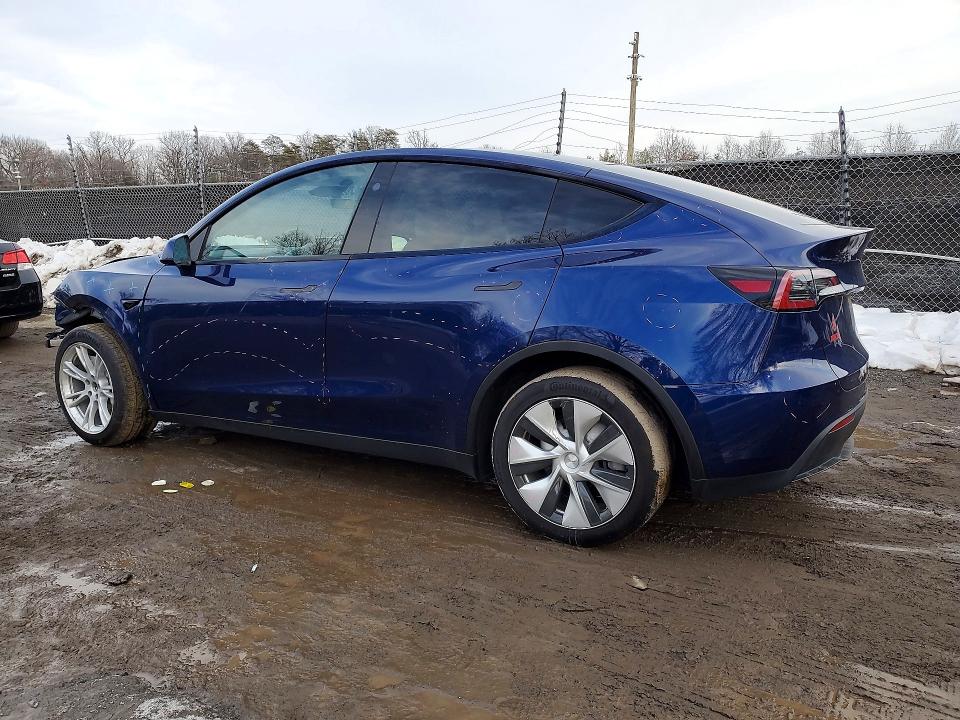 75173715 :رقم المزاد ، 7SAYGDEE3PF828830 vin ، 2023 Tesla Model Y مزاد بيع