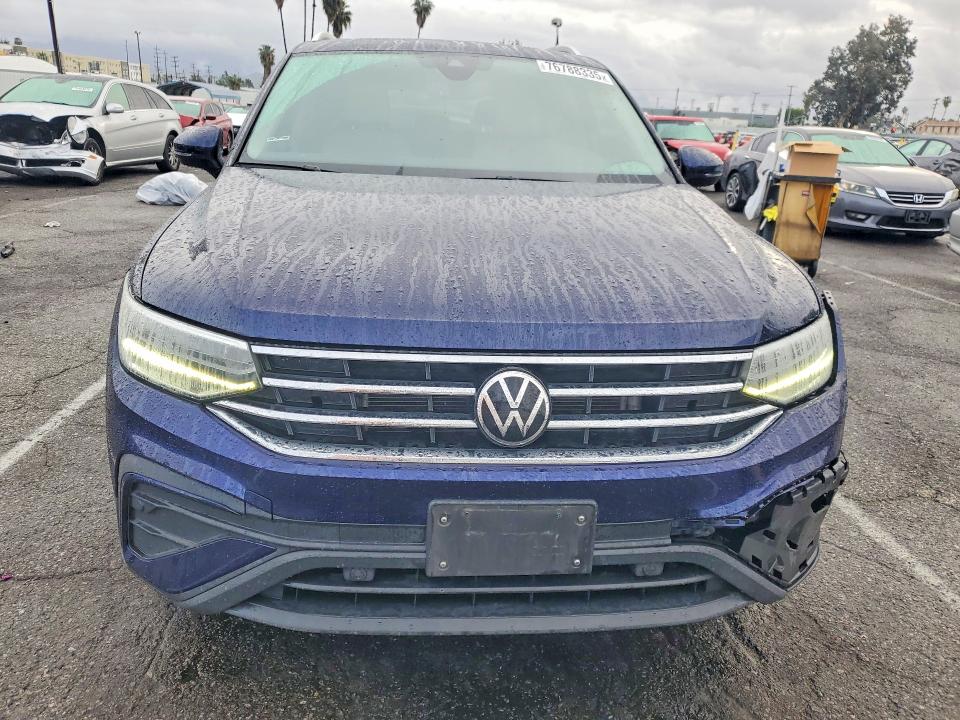 76788335 :رقم المزاد ، 3VVNB7AX1PM036986 vin ، 2023 Volkswagen Tiguan مزاد بيع