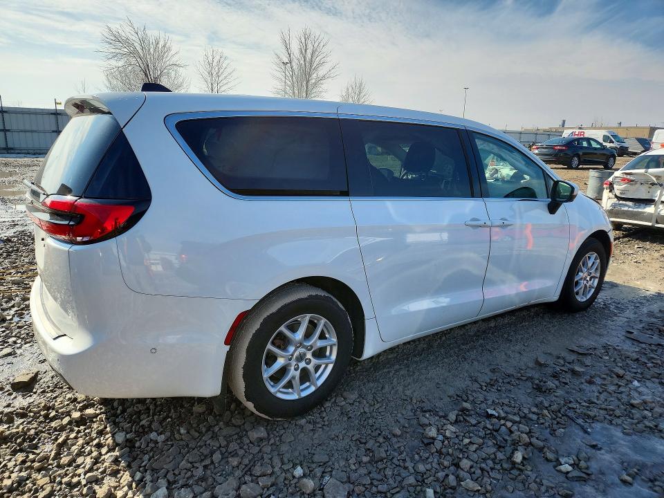 Продажа на аукционе авто 2023 Chrysler Pacifica, vin: 2C4RC1BG9PR526898, номер лота: 77571625